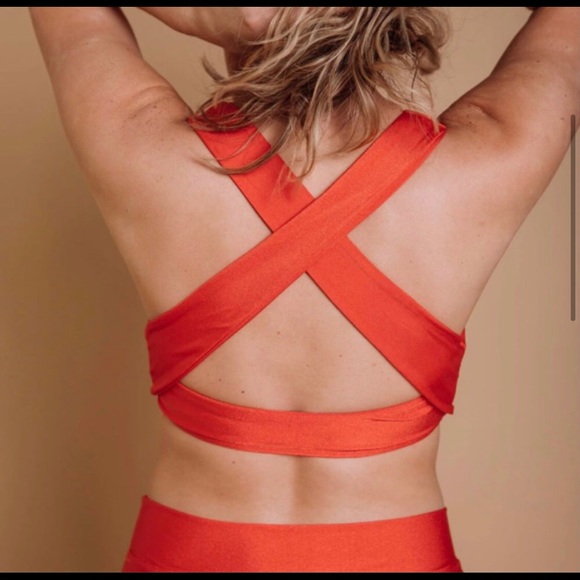 Albion poppy shell shock swim top - Picture 3 of 7